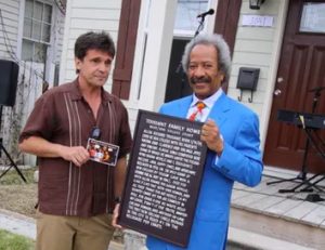Read more about the article Lee surrenders again as New Orleans renames boulevard for Allen Toussaint