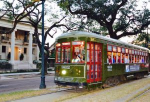 Read more about the article Insightful Garden District Tour