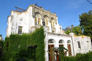 Read more about the article Garden District Tour (plus Cemetery)